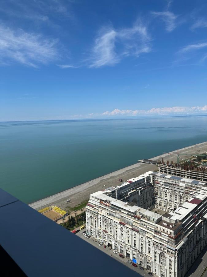 Alliance Palace Aparthotel By Marriott Batumi Exterior photo